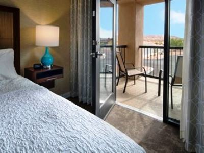 Hampton & - Powell Hotel Page